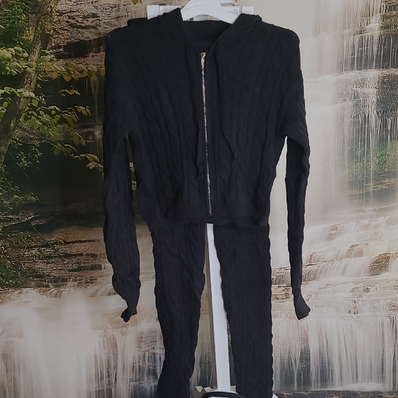 None Pants - New! Womens Medium Black Cable Knit Cropped Hoodie and Pants Set